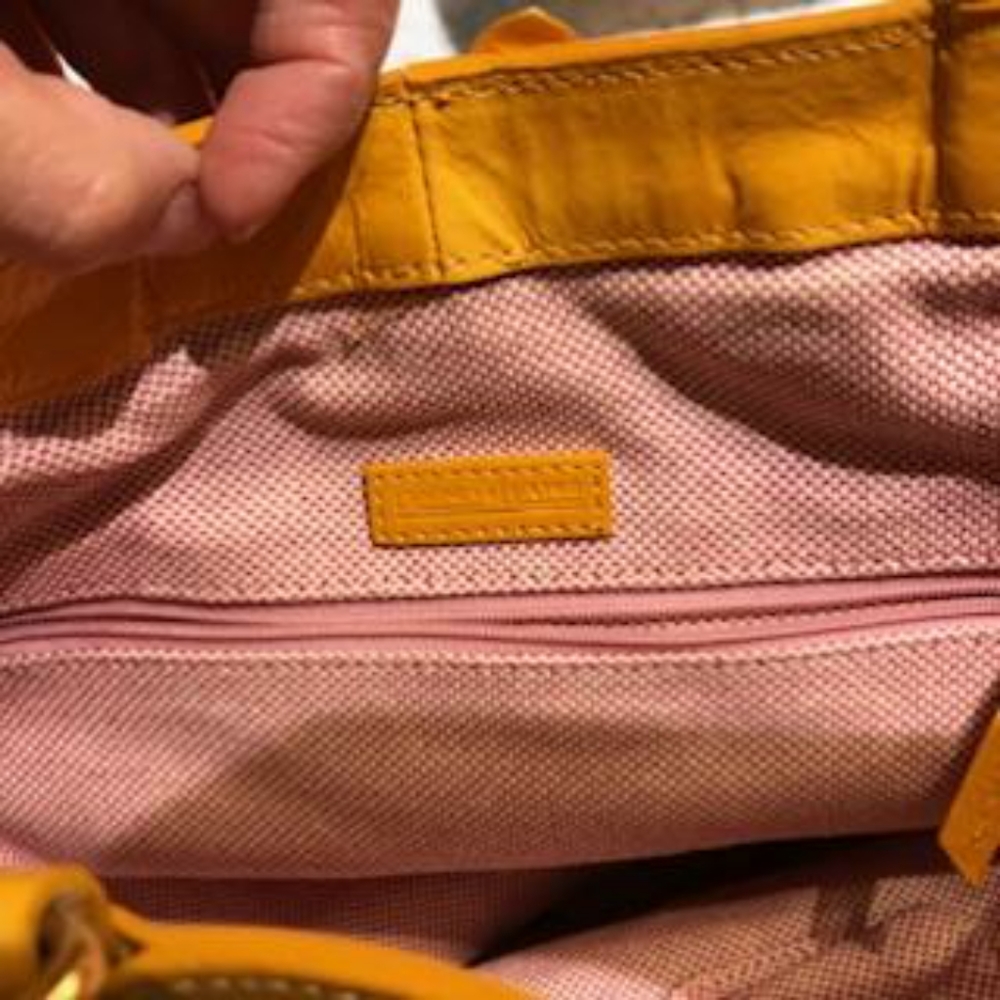 Leather shoulder bag - Picture 5 of 8